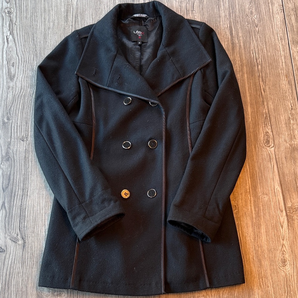 Utex Women's Elegant Black Peacoat